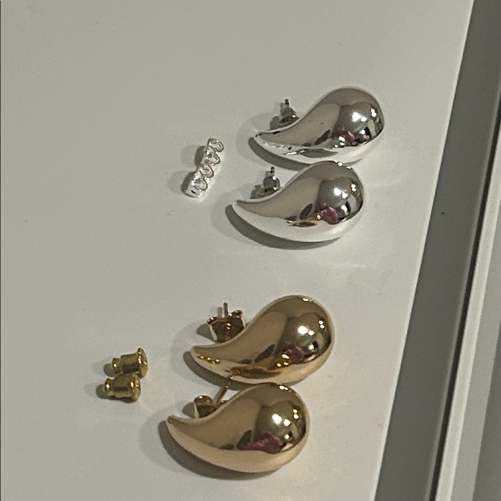 Iconic Teardrop Earrings Set